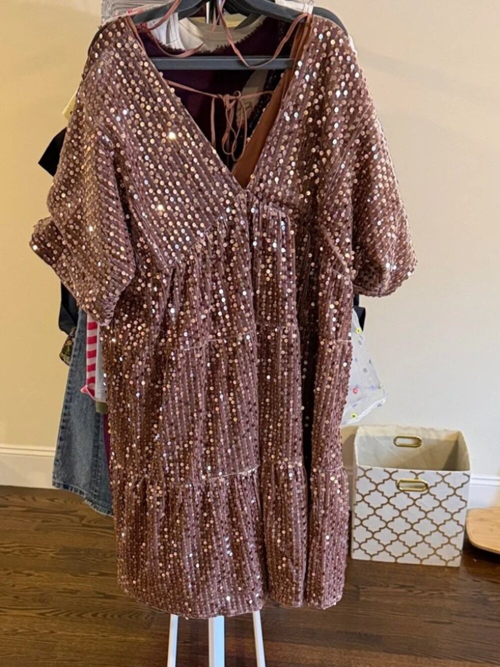 Wishlist Rose Gold Sequin Babydoll Swing Dress V-Neck Party Dress M/L